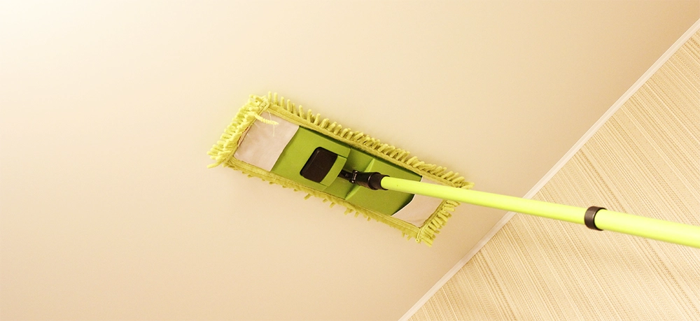 Способы мытья матовых натяжных потолков без разводов в домашних условиях Способы мытья матовых натяжных потолков без разводов в домашних условиях